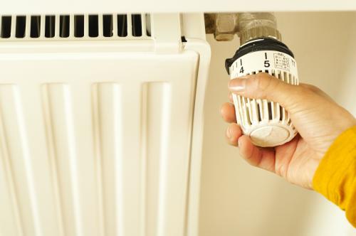 radiator met thermostaatknop